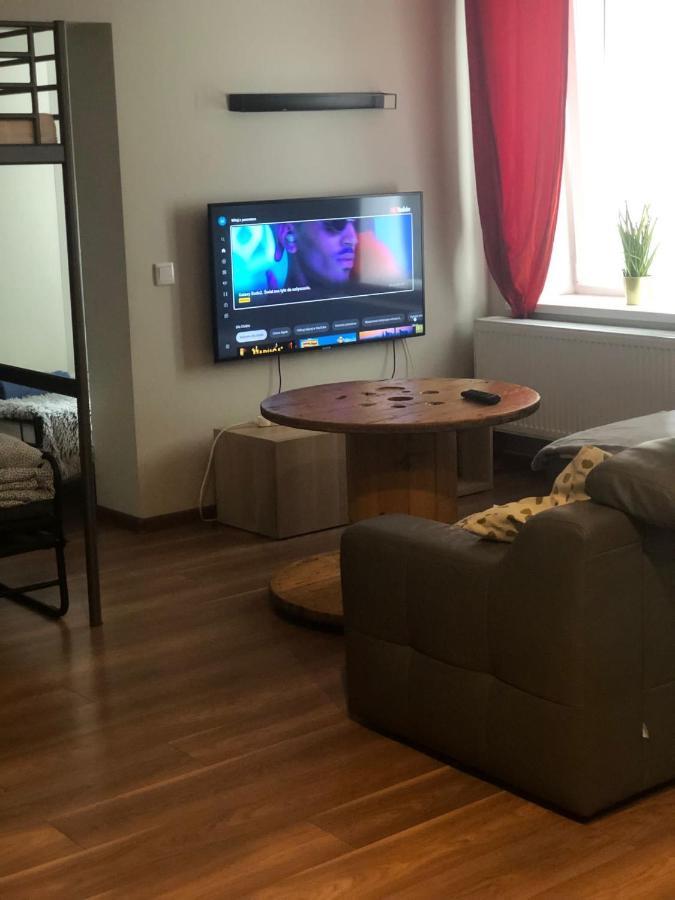 Apartament Srodmiescie 1 Sypialnia Oraz 1 Salon Валбжих Екстер'єр фото