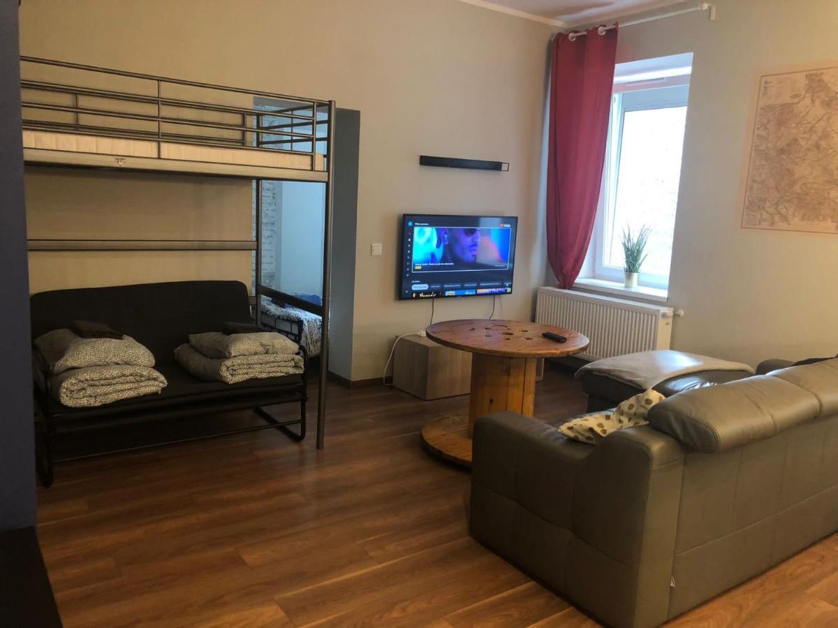 Apartament Srodmiescie 1 Sypialnia Oraz 1 Salon Валбжих Екстер'єр фото